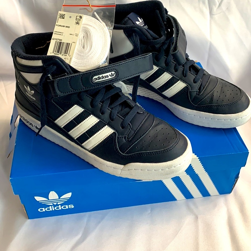 ADIDAS MEN HIGH-TOP TENNIS SHOES 👟